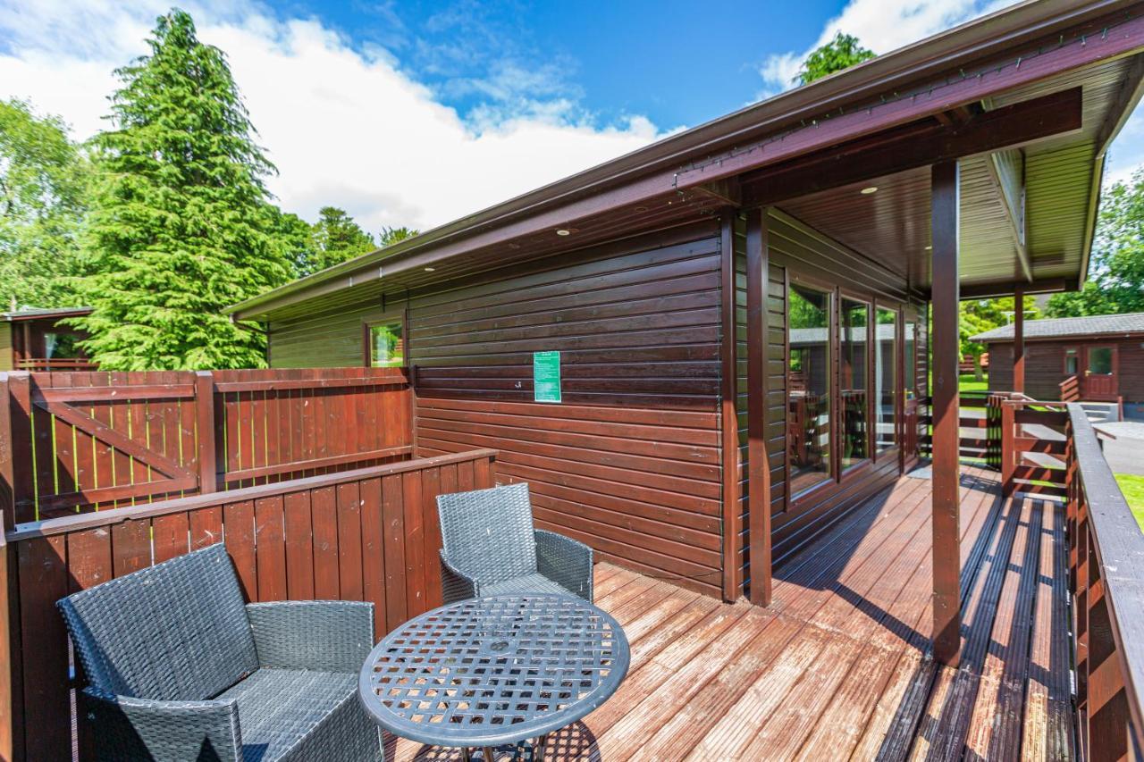 Bluebell Lodge 9 With Hot Tub Нютън Стюарт Екстериор снимка
